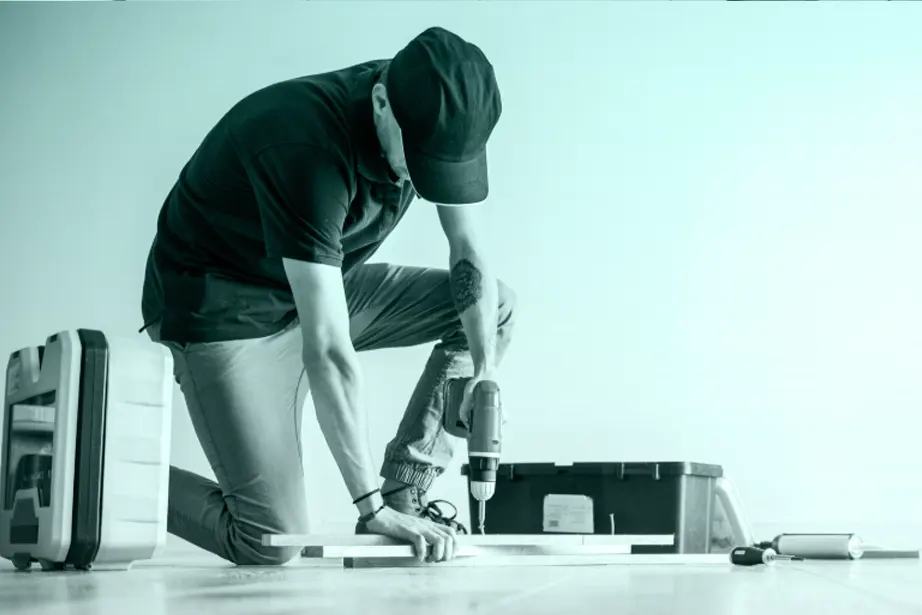 EnergiaWorks technicians doing the work on time and tidy in Dubai